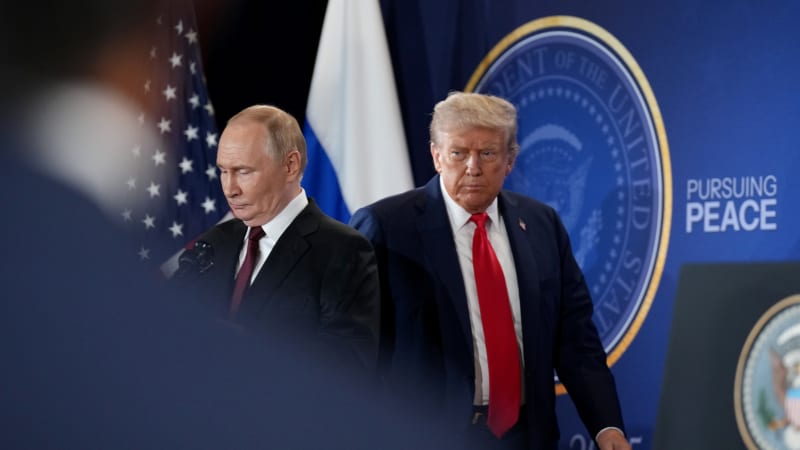 ANALÝZA: Summit na Aljašce začal červeným kobercem, skončil „převálcovaným“ Trumpem