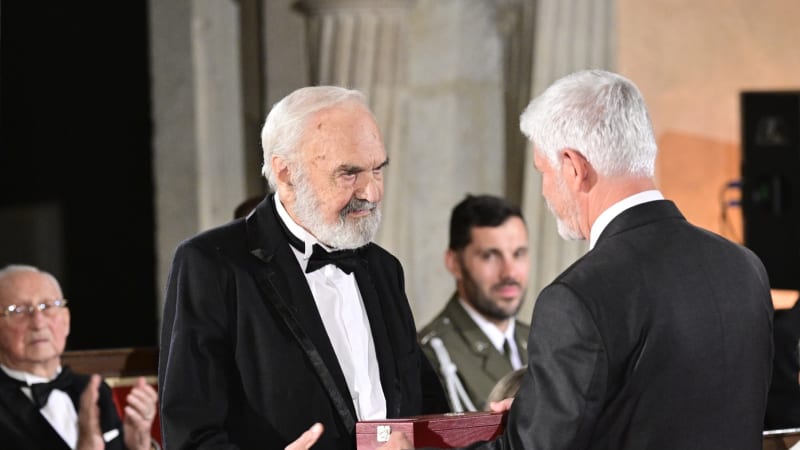 PŘEHLEDNĚ: Svěrák a Drábová získali Řád bílého lva. Pavel ocenil i Geislerovou či Řehku