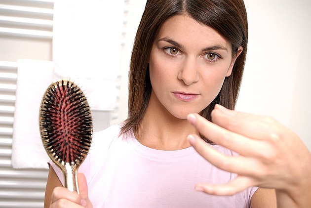 Na podzim vlasy víc padají, probuďte je s námi zpět k životu