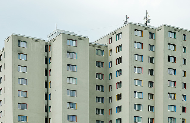 První stovky bytů pro podporu bydlení jsou připravené. Kdo bude mít nárok