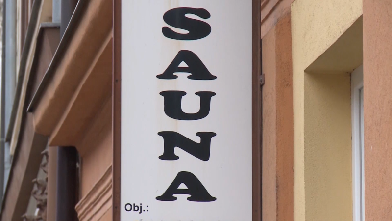 Záhadná smrt dvou lidí v plzeňské sauně: Policisté znají výsledky pitvy, o otravu nešlo