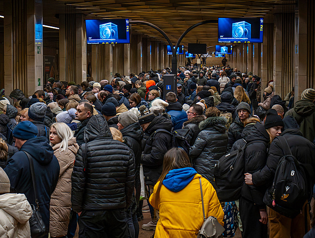 Kyjevem otřáslo několik silných výbuchů. Zůstaňte v úkrytech, vyzýval Kličko