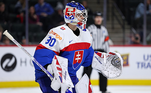 Slovenští junioři slaví na MS první výhru, Němce skolil hattrickem Chrenko