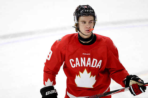 Čekají na mé selhání. Hvězda Kanady čelí v sezoně tlaku, na dvacítkách ale opět řádí