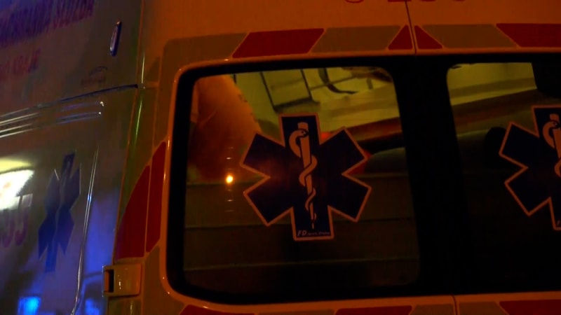 Arogantní řidič v Ostravě blokoval sanitku. Nepochopitelné chování ukazuje video