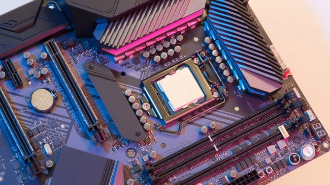 Nové desktopové procesory Intelu pro socket LGA 1851 vyjdou za šest týdnů, ale bez highendu