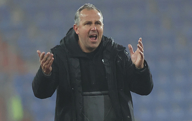 Jen dvě výhry a sedm porážek. Galásek v Baníku skončil, tým povede Smetana