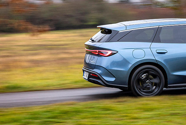 Mezi octavií a superbem. Ambiciózní čínský kombík BYD nadchne i zklame