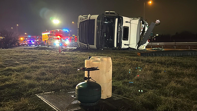 Přechod Hora sv. Šebestiána byl uzavřený, Němci odklízeli následky nehody