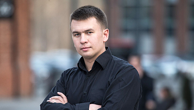 Putin je válečný zločinec, šokoval ruský bloger. Prokremelskou scénu ovládl chaos