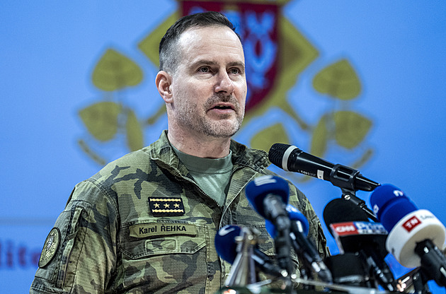 Rusko hledá slabiny, je to závod s časem, shodují se generálové i stratégové