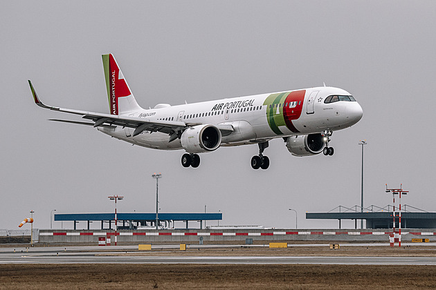 Pilot u Křivoklátu ignoroval čtyři varování. Nové detaily k letu, který dělily vteřiny od tragédie