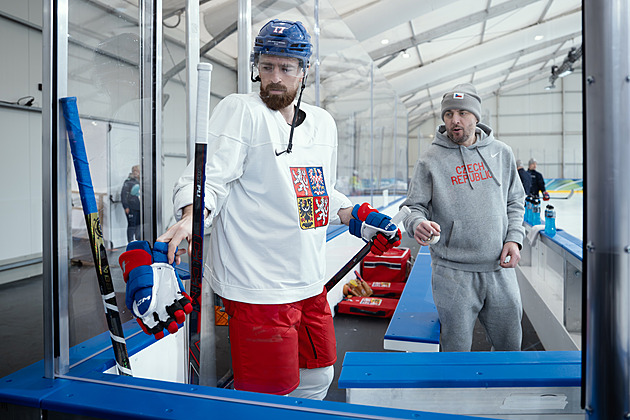 Česká kabina? Hodně srandy, ale s půlkou týmu jsem se musel seznámit, říká Hronek