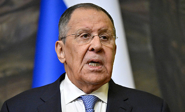 Postsovětský vojenský pakt chřadne. Lavrov vyhazuje Arménii, neplatí příspěvky