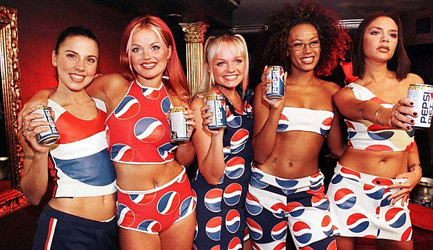 Tu píseň poznáte už po dvou sekundách. Největší hit Spice Girls vyšel před 30 lety