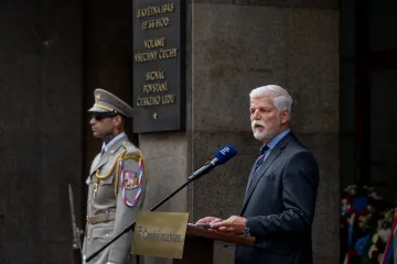 Pavel na pietě u Českého rozhlasu v Praze vyzval k obraně nezávislých médií